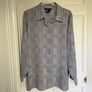 Black and white Marlon 1X blouse